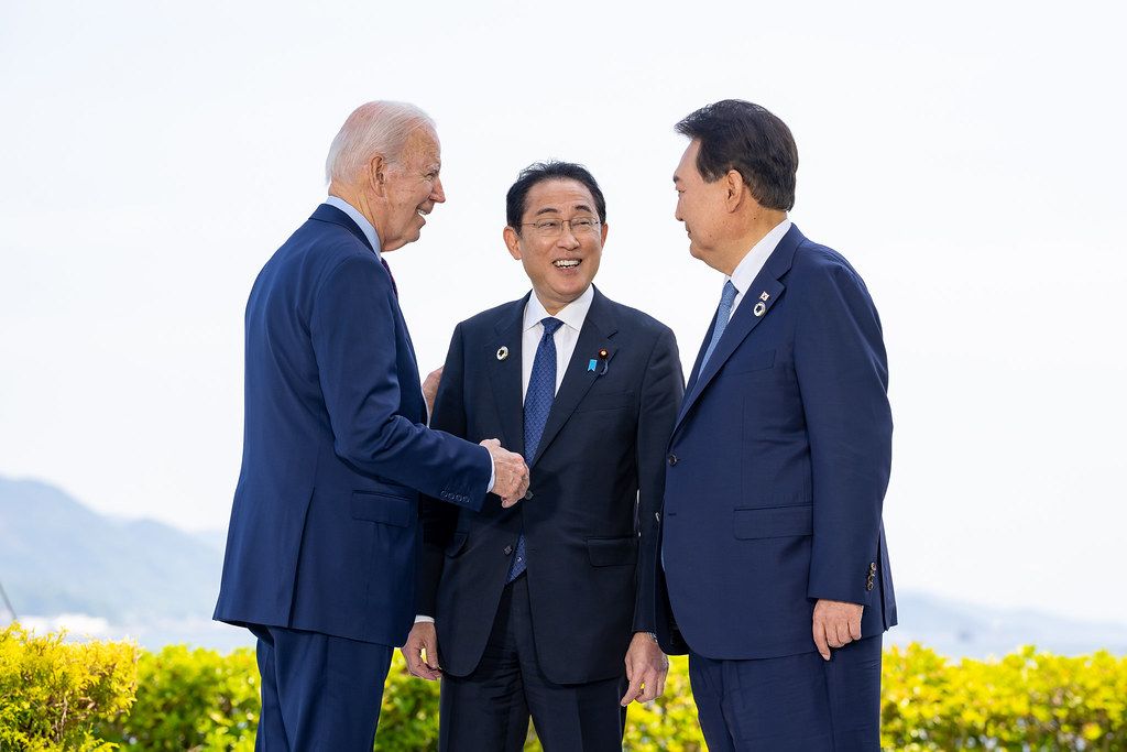 Biden Hosts Japanese and South Korean Leaders at Camp David Summit Against Chinese Criticism