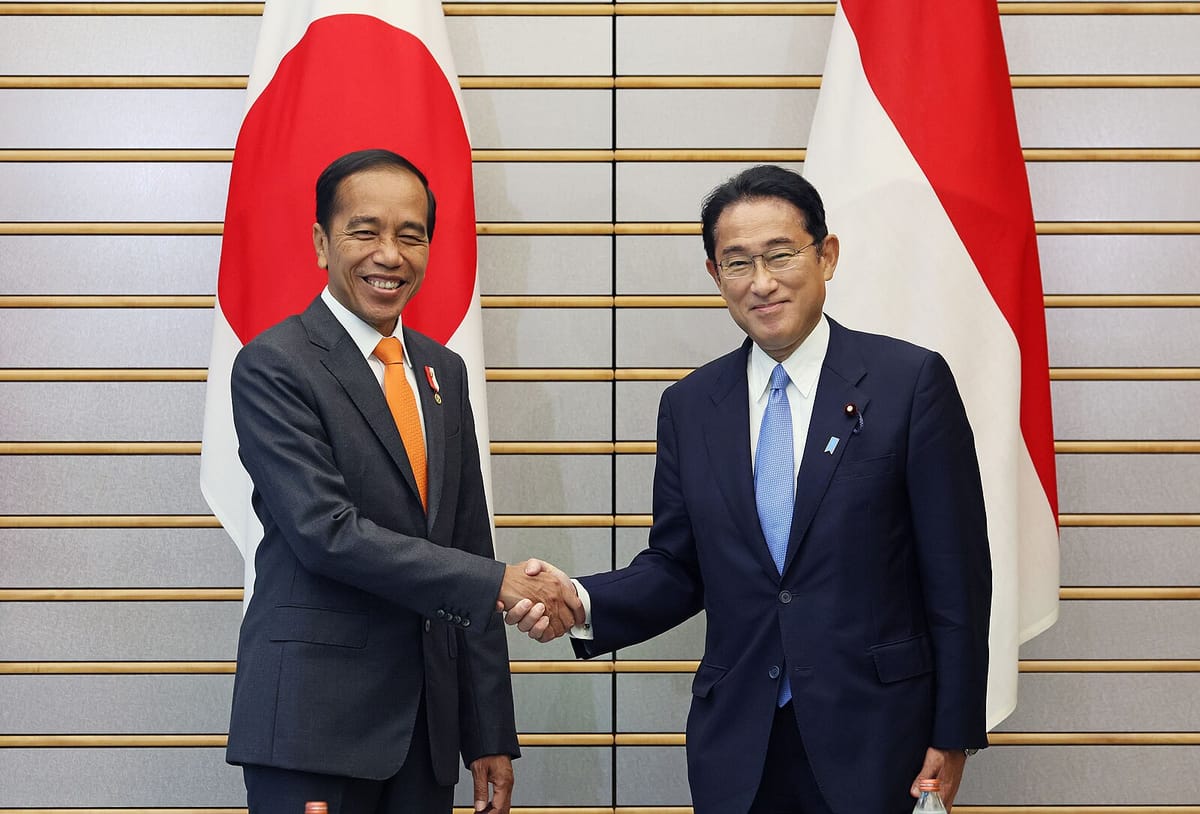 Japan Hosts ASEAN Summit with Focus on South China Sea